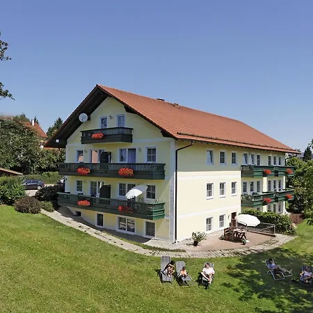 Haus Im Mosergarten Apartment